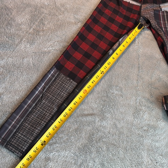 NWT Niyama Sol Rad Plaid Barefoot Legging Size Medium - Picture 15 of 15